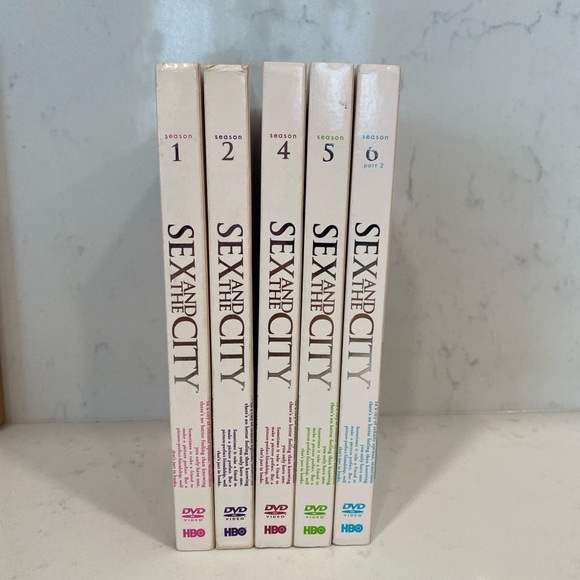 Sex and the City DVDs | Season 1, 2, 4, 5, and 6 part II - Picture 2 of 11